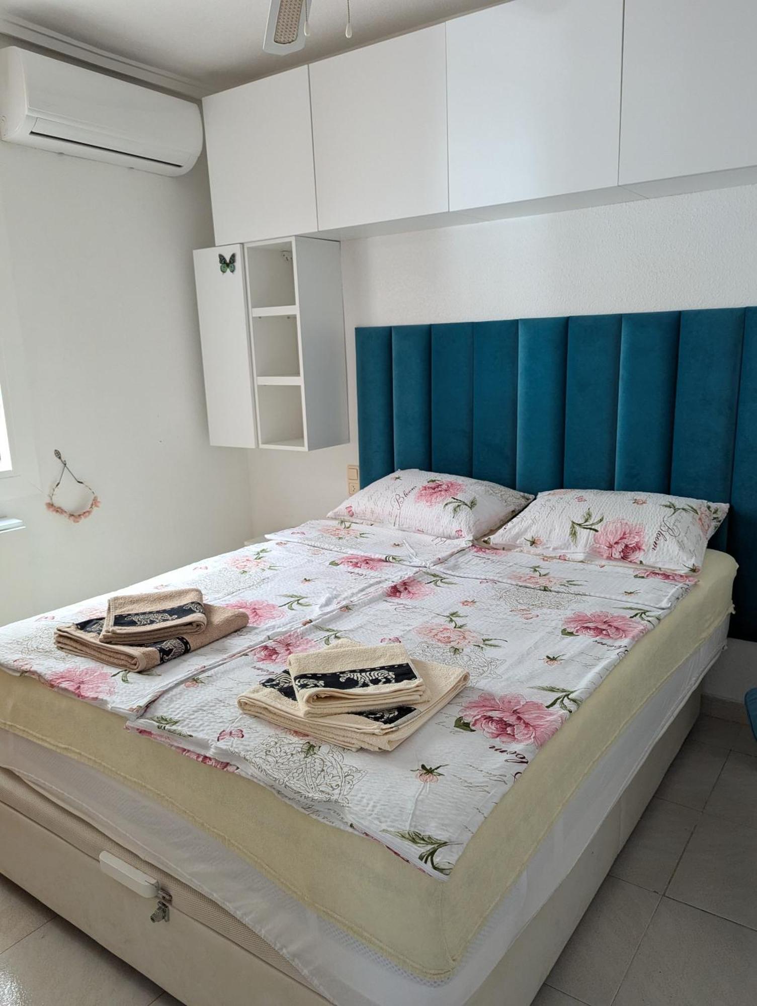 Apartament Piotr Torrevieja Exterior photo